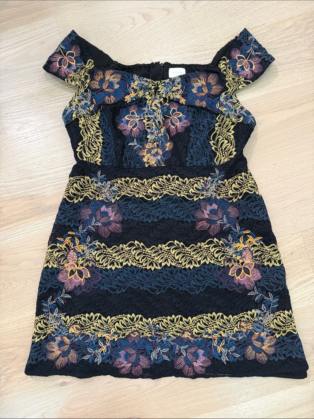 Foxiedox Off The Shoulder Lace Floral Mini Dress Size 12 Navy Gold Embroidered